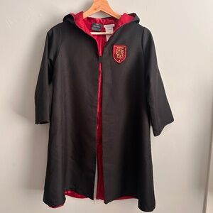 Pottery Barn Harry Potter Black Gryffindor Hood Cape Robe Wizard Cloak Youth